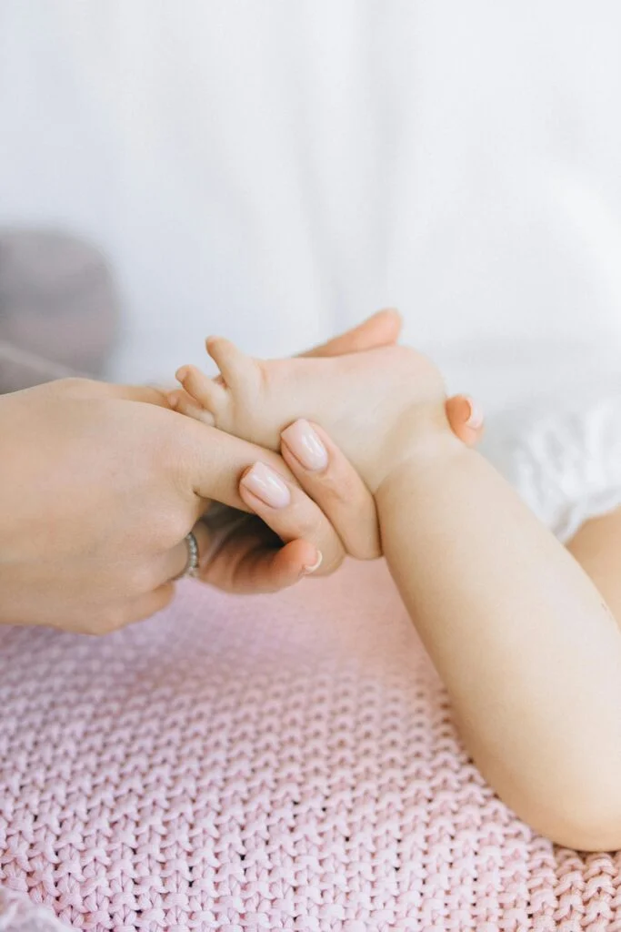 Parent Cool célèbre la Semaine du Massage Parents-Bébé sur la Côte d’Azur