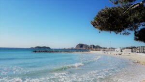 Plage Lumière La Ciotat, plage familiale accessible avec enfants et mer calme