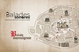 Famille en balade sonore dans le centre historique d’Istres avec smartphone