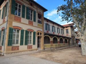 Médiathèque de Jourde Martigues, médiathèque de quartier pour familles