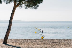 Plage du Champigny Berre-l’Étang baignade famille sur l’étang