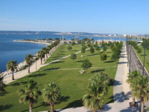 Promenade du Front d’Étang Berre-l’Étang balade en famille bord d’eau
