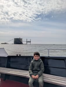 Fort Boyard vu depuis le bateau en excursion en famille depuis La Rochelle