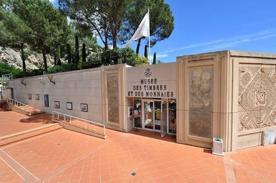 Entrée du Musée des Timbres et des Monnaies à Fontvieille Monaco