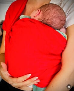 Consultante en lactation IBCLC accompagnant une maman et son bébé – Parent Cool