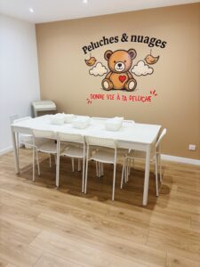 Boutique de peluches personnalisées à Toulon Peluches & Nuages pour enfants et familles